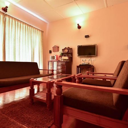 Hotel Manalar Gudalur  Zimmer foto